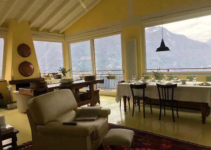 Dom wakacyjny Le Vetrate Sul Amazing View Nesso